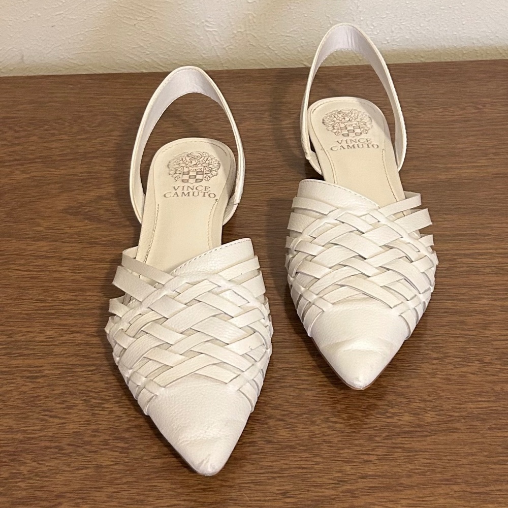 Vince Camuto white leather flats